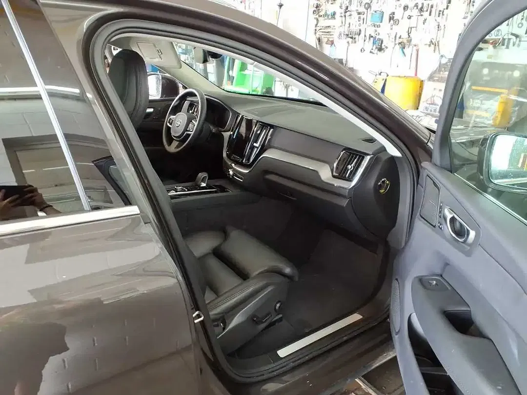 Volvo XC60 T6 PHEV AWD Inscription - Thumbnail 7