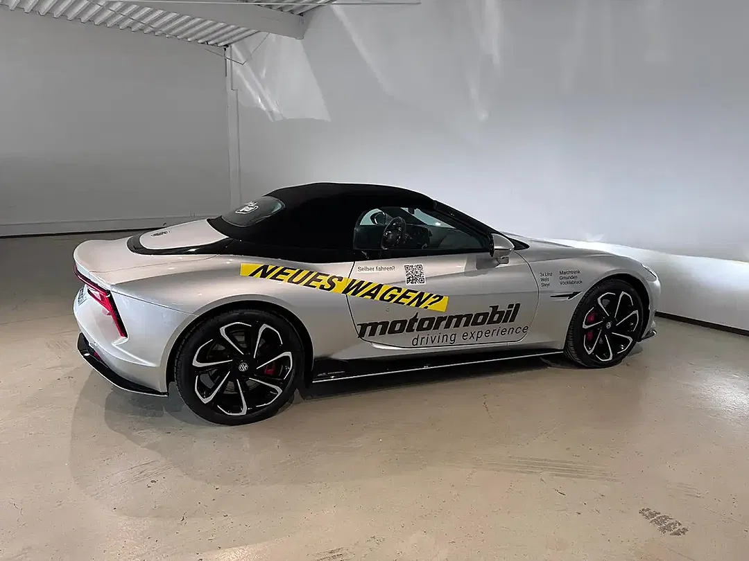 MG Cyberster GT - Thumbnail 10