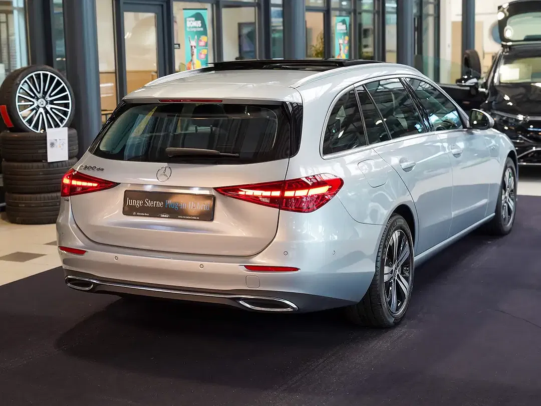 Mercedes-Benz C 300 Avantgarde - Thumbnail 4