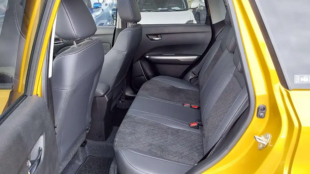 Suzuki Vitara Hybrid 1.5 Dualjet AGS Comfort+ - Thumbnail 7