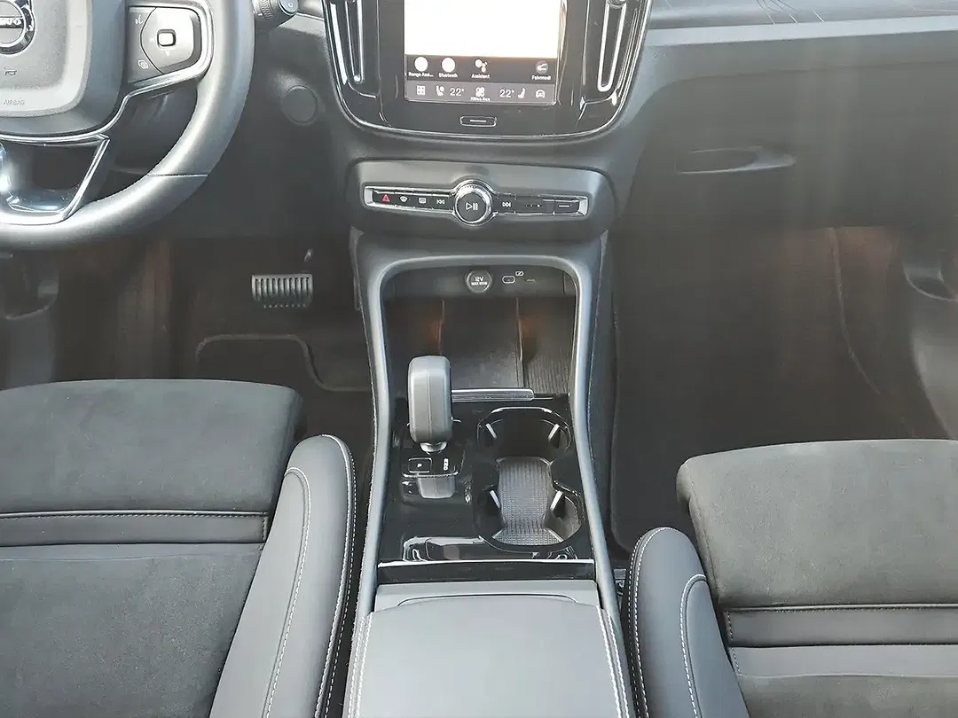 Volvo EX40 Plus - Thumbnail 12