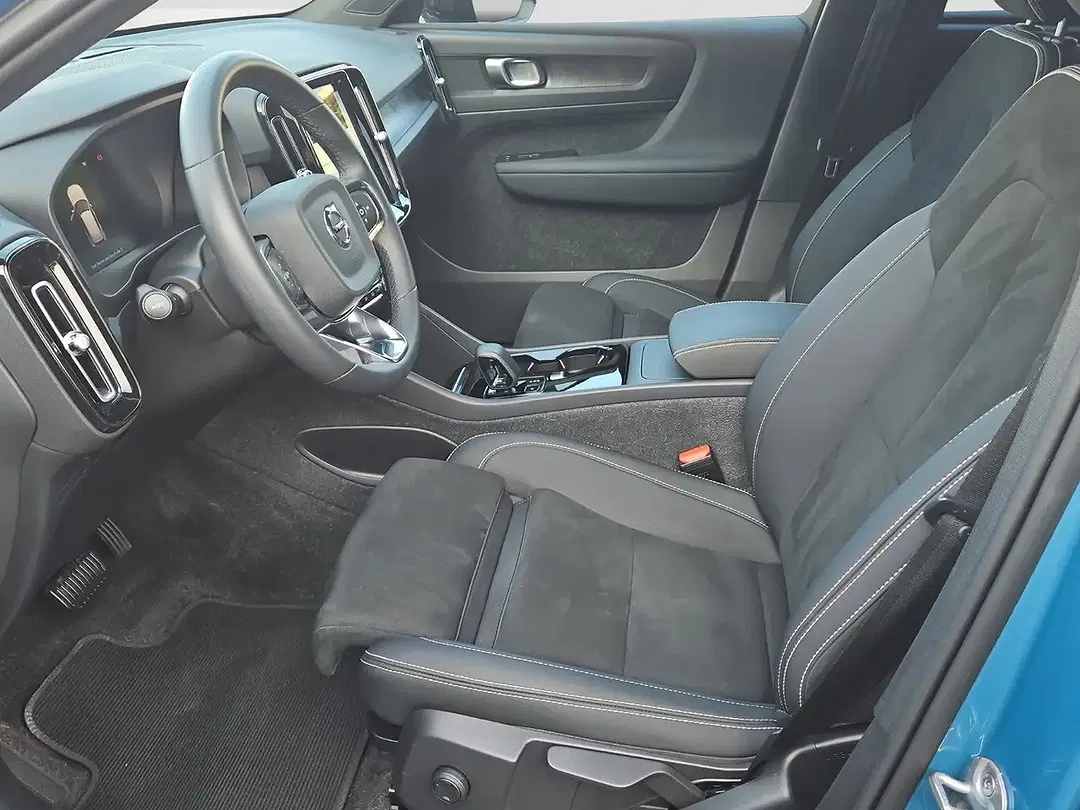 Volvo EX40 Plus - Thumbnail 9