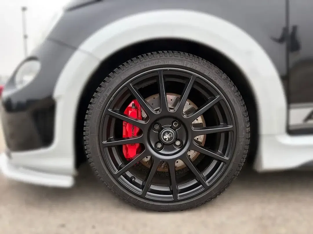 Abarth 500 1.4 T-Jet 70th Anniversario - Thumbnail 4