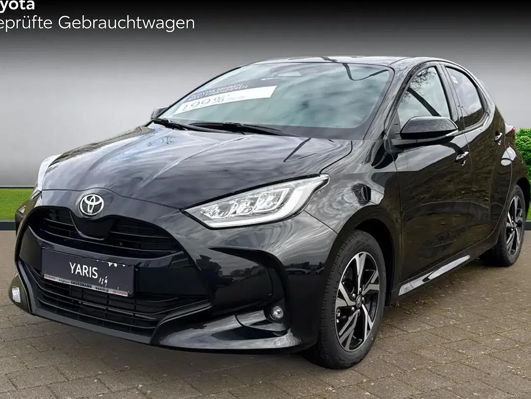 Toyota Yaris Hybrid - foto 1