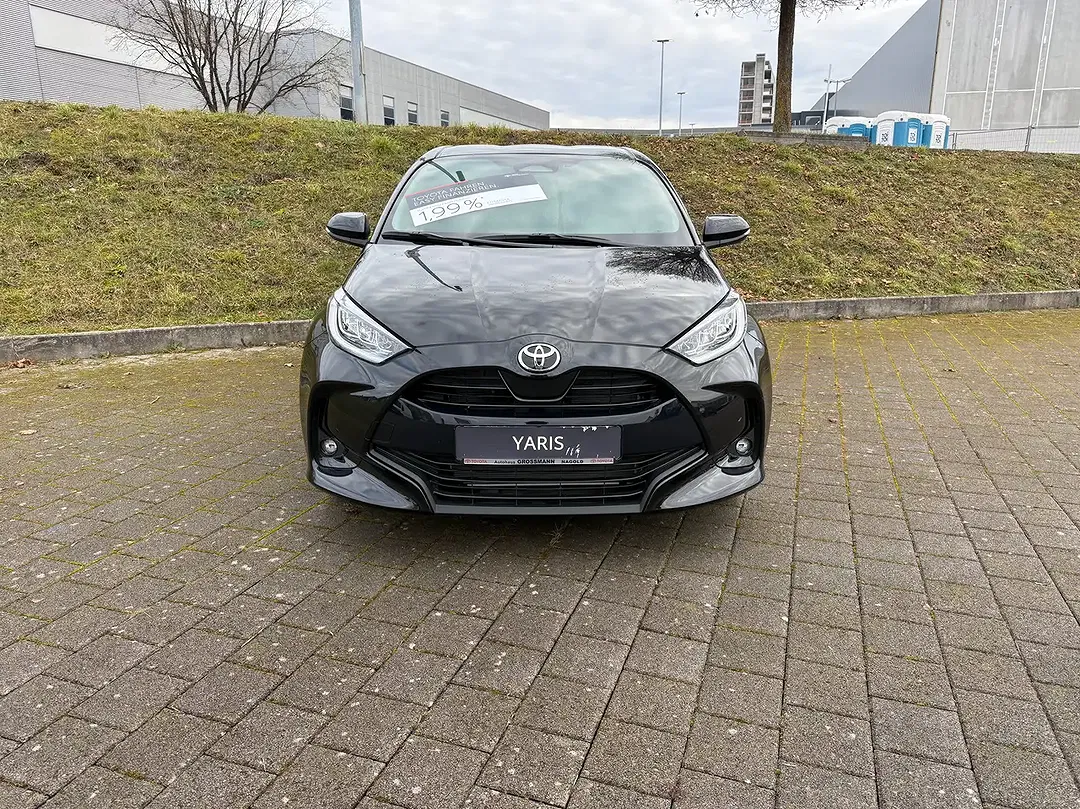 Toyota Yaris Hybrid - Thumbnail 11