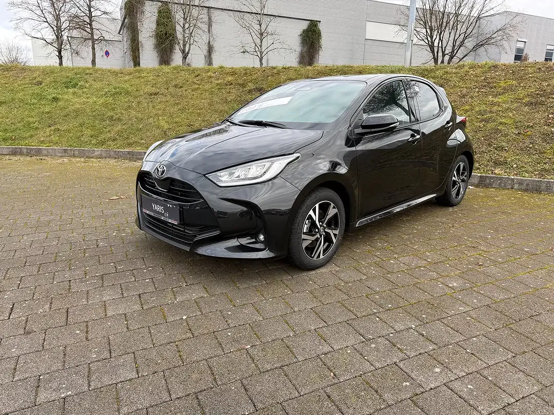 Toyota Yaris Hybrid - Thumbnail 12