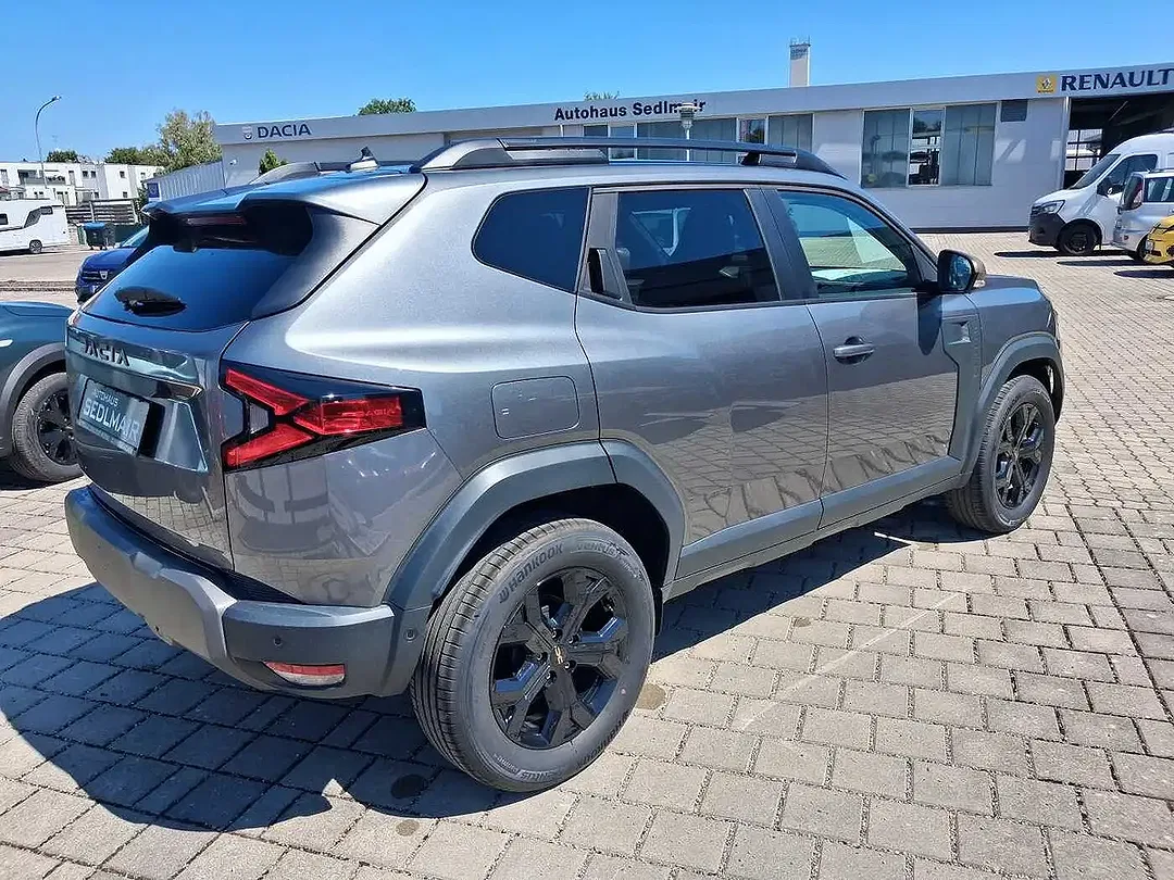 Dacia Duster Hybrid Extreme Plus - Thumbnail 3
