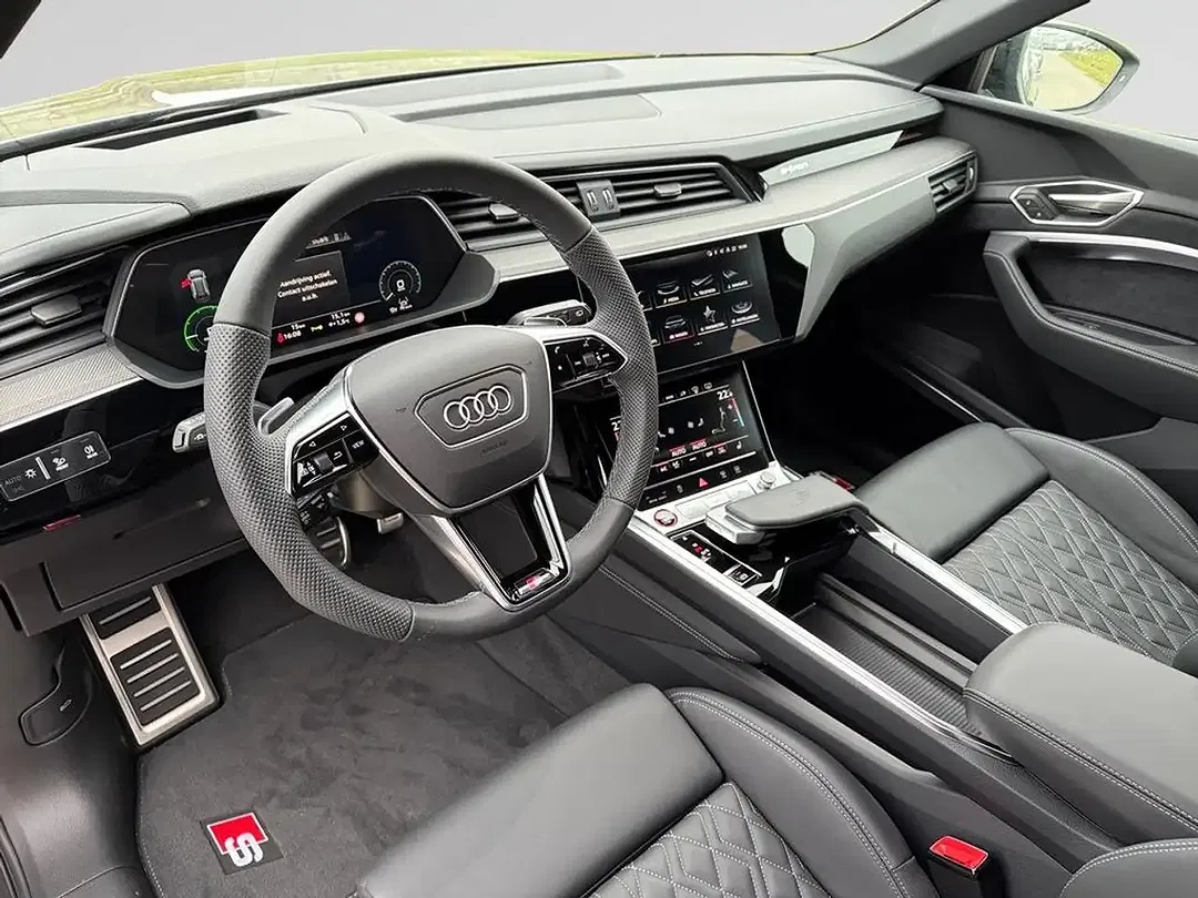 Audi SQ8 e-tron quattro - Thumbnail 9