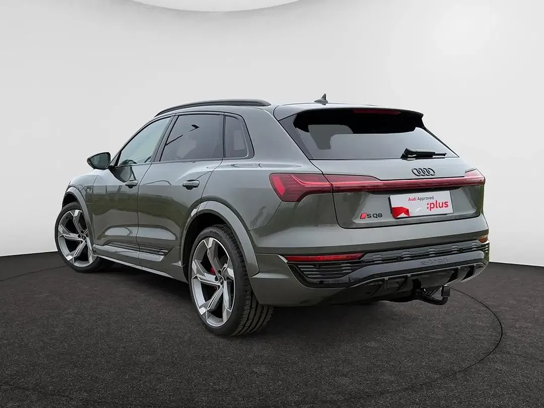 Audi SQ8 e-tron quattro - Thumbnail 3