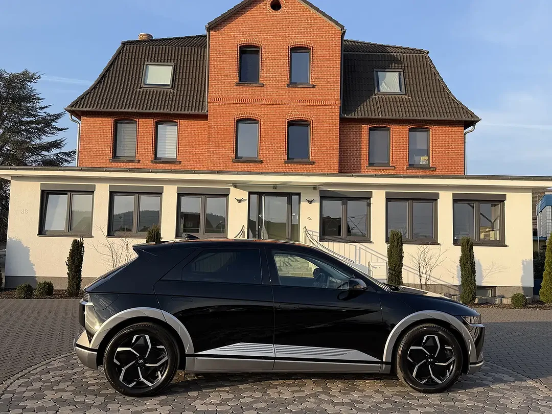 Hyundai IONIQ 5 UNIQ - Afbeelding 1