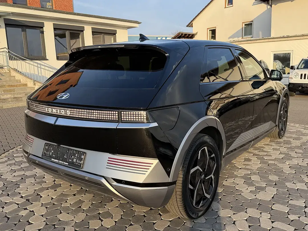 Hyundai IONIQ 5 UNIQ - Thumbnail 8