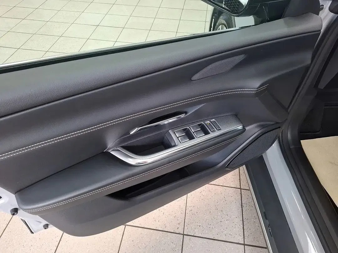 Mazda 6e EV Takumi - Thumbnail 10