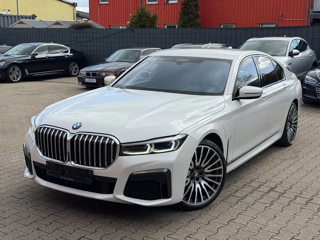 BMW 745 M Sport - foto 1
