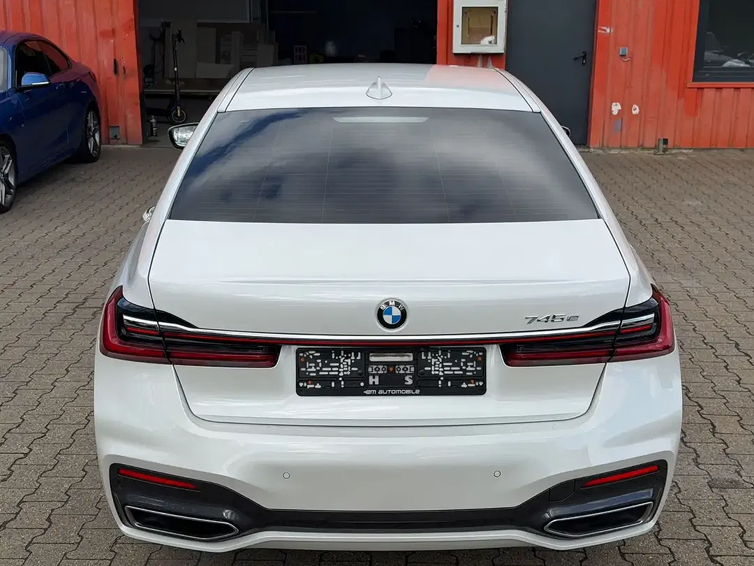BMW 745 M Sport - Thumbnail 4