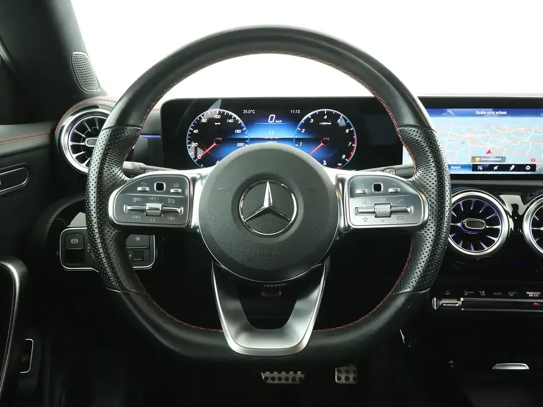 Mercedes-Benz CLA 200 AMG Line - Thumbnail 11