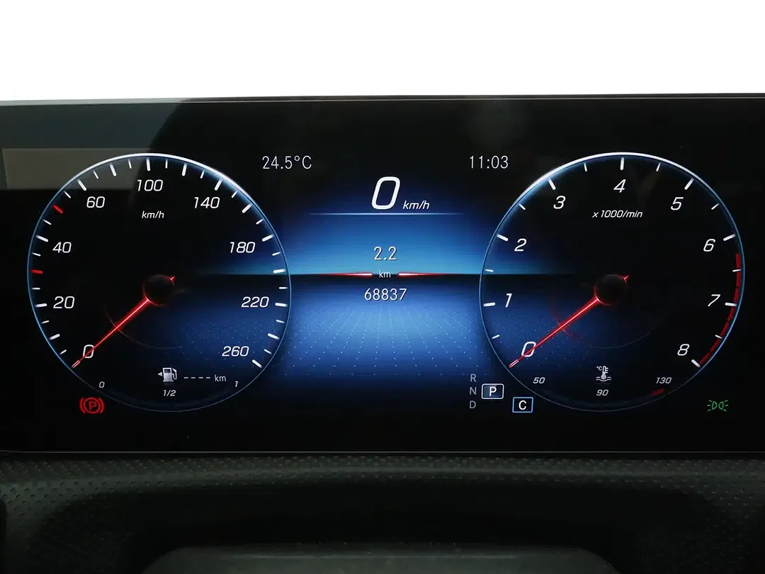Mercedes-Benz CLA 200 AMG Line - Thumbnail 12