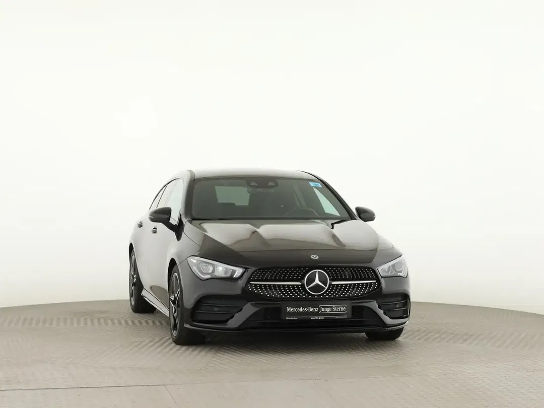 Mercedes-Benz CLA 200 AMG Line - Thumbnail 3