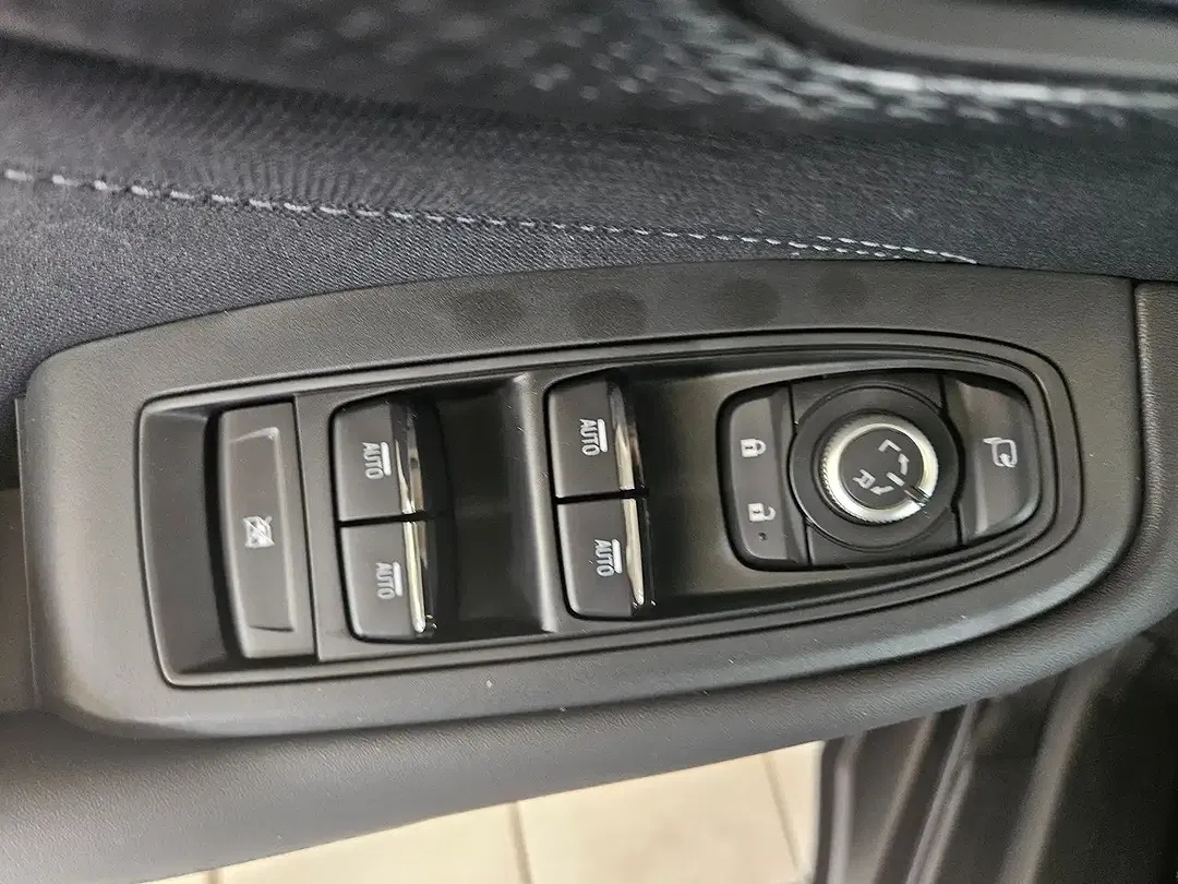 Subaru OUTBACK Active - Thumbnail 12