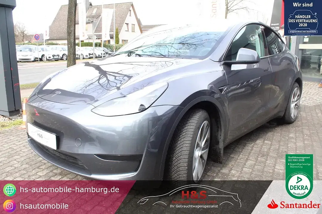 Tesla Model Y RWD - foto 1