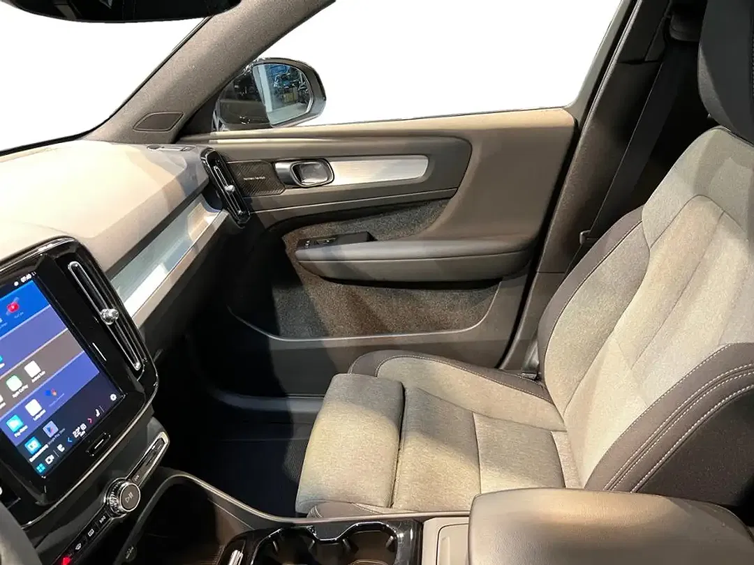 Volvo XC40 B4 Plus Dark Urban - Thumbnail 4