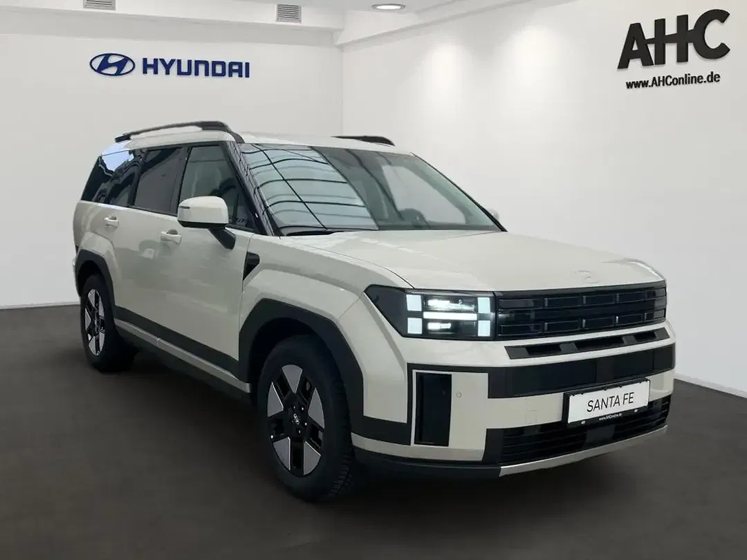 Hyundai SANTA FE 1.6 Hybrid T-GDI 4WD Intro - Thumbnail 2
