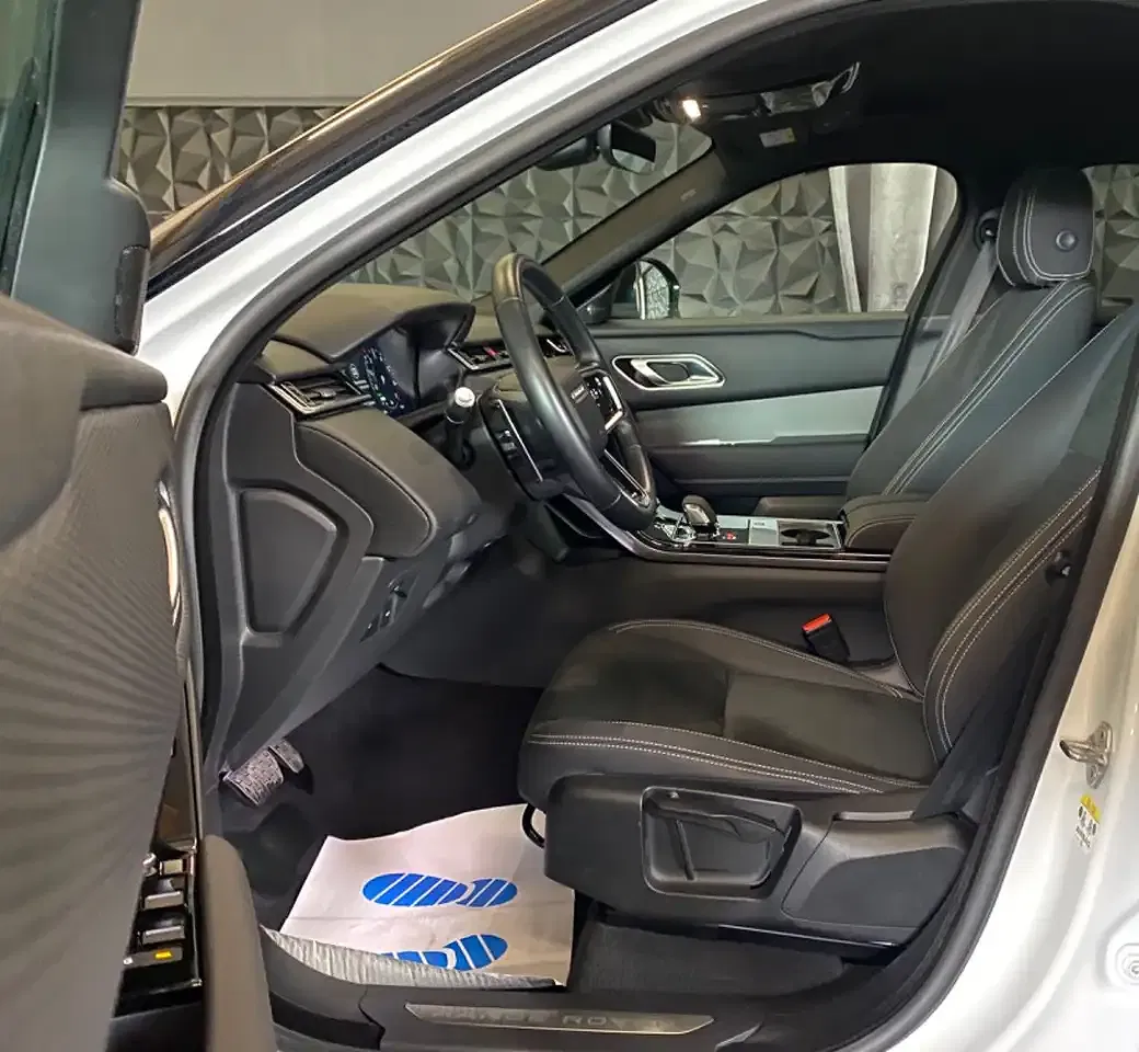 Land Rover Range Rover Velar 4x4 Hybrid - Thumbnail 10