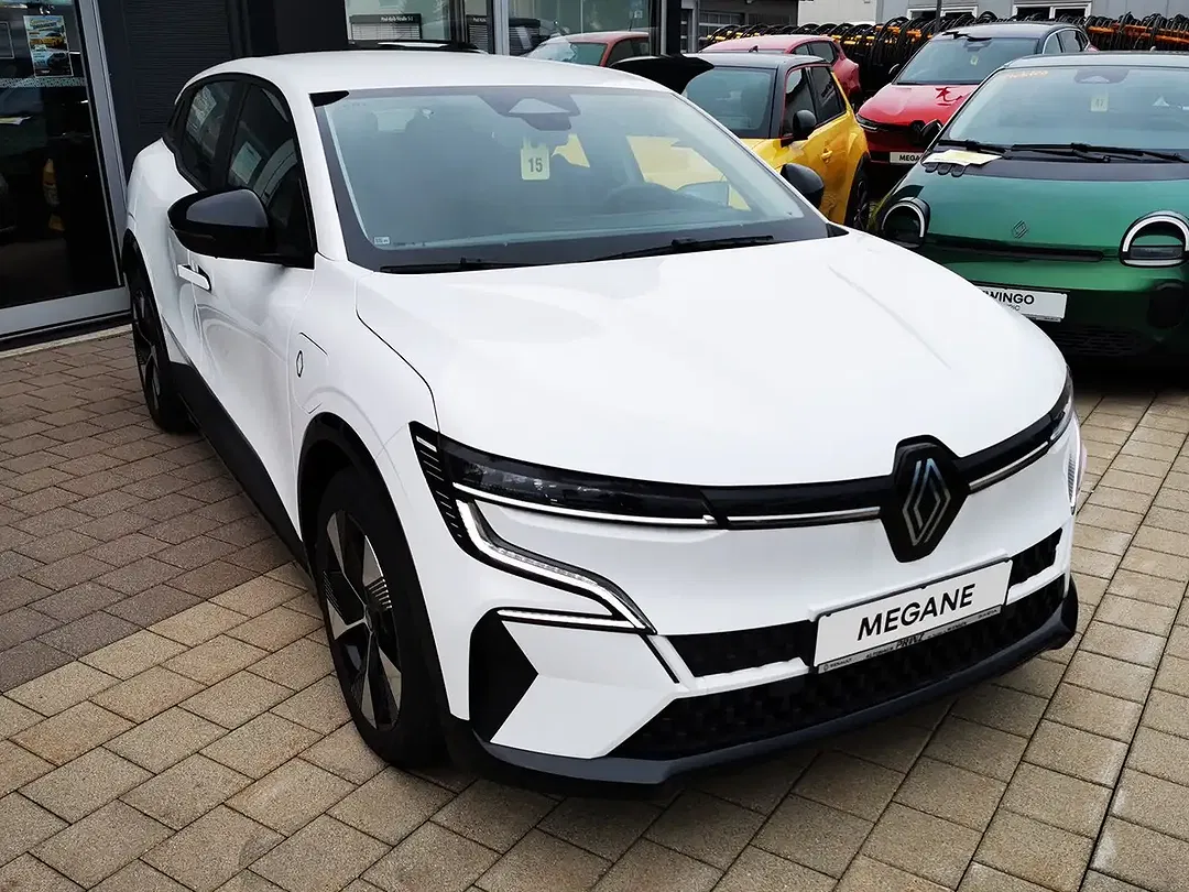 Renault Megane E-Tech Equilibre - Thumbnail 10