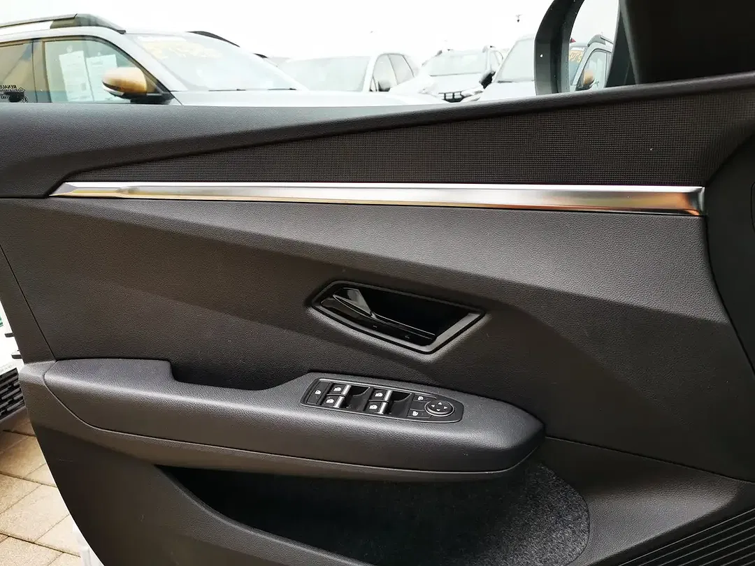 Renault Megane E-Tech Equilibre - Thumbnail 24