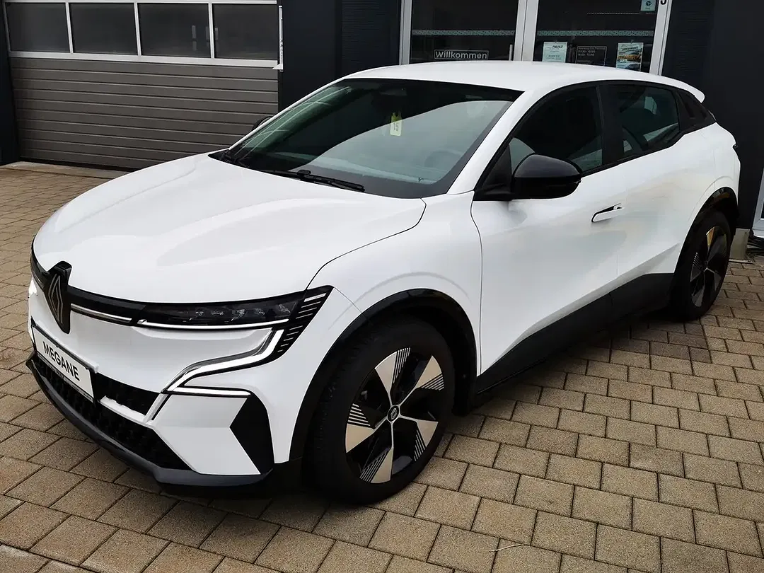 Renault Megane E-Tech Equilibre - Thumbnail 3