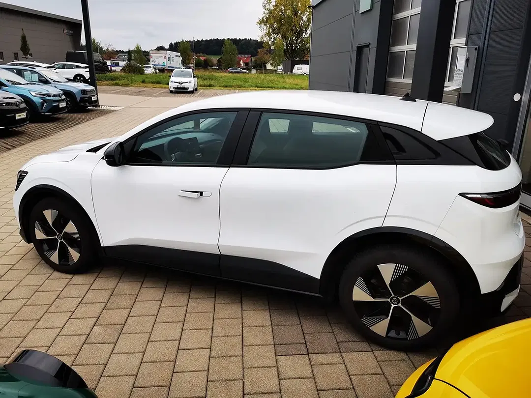 Renault Megane E-Tech Equilibre - Thumbnail 5