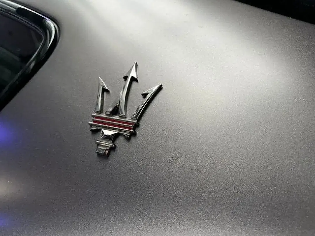 Maserati GranTurismo Trofeo - Thumbnail 8