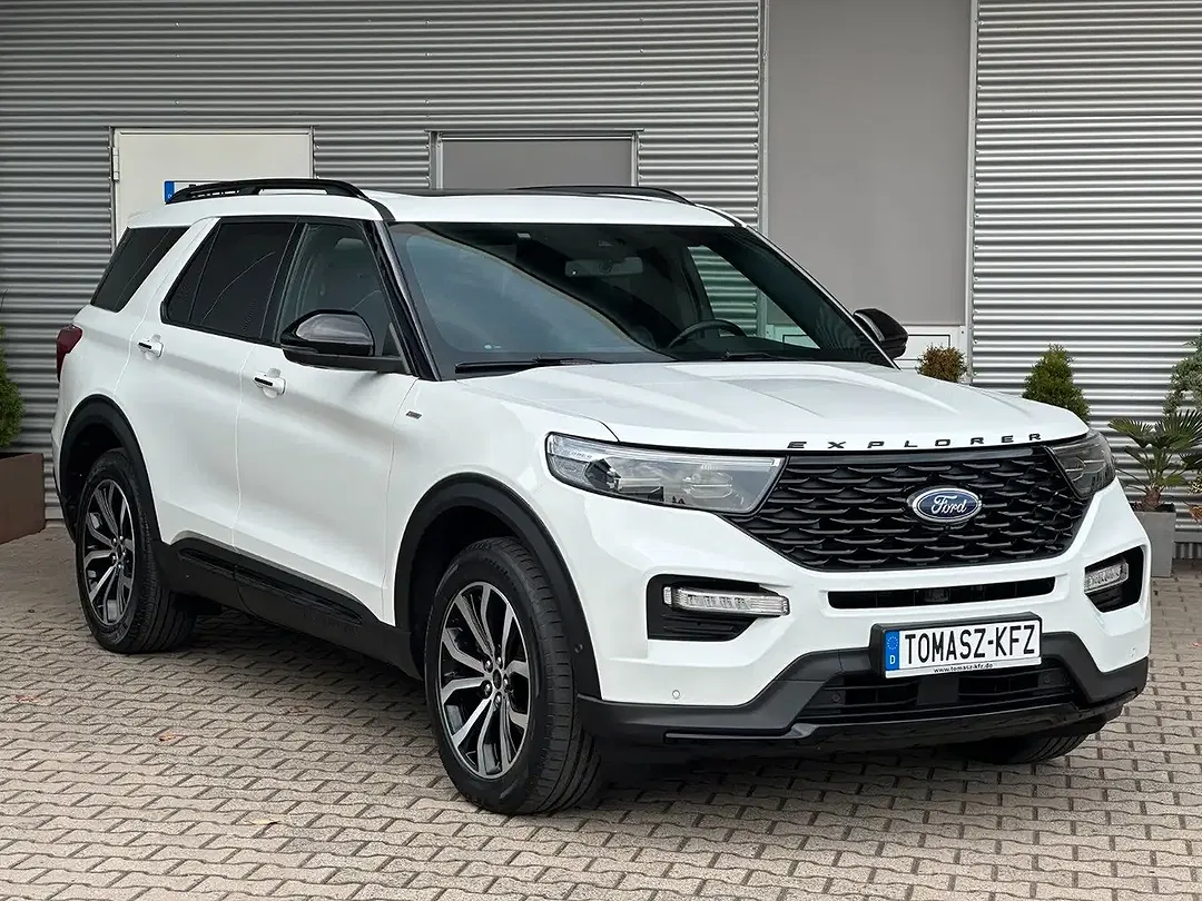 Ford Explorer PHEV 4x4 ST-Line - foto 1