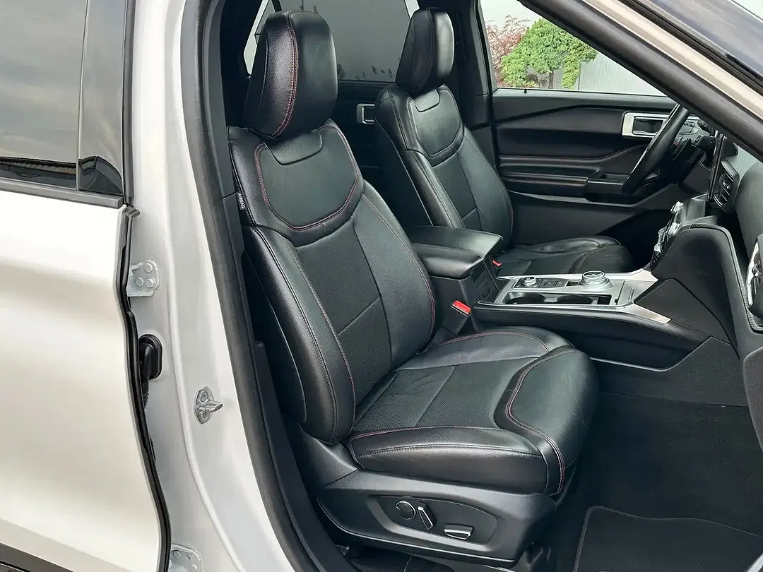 Ford Explorer PHEV 4x4 ST-Line - Thumbnail 8