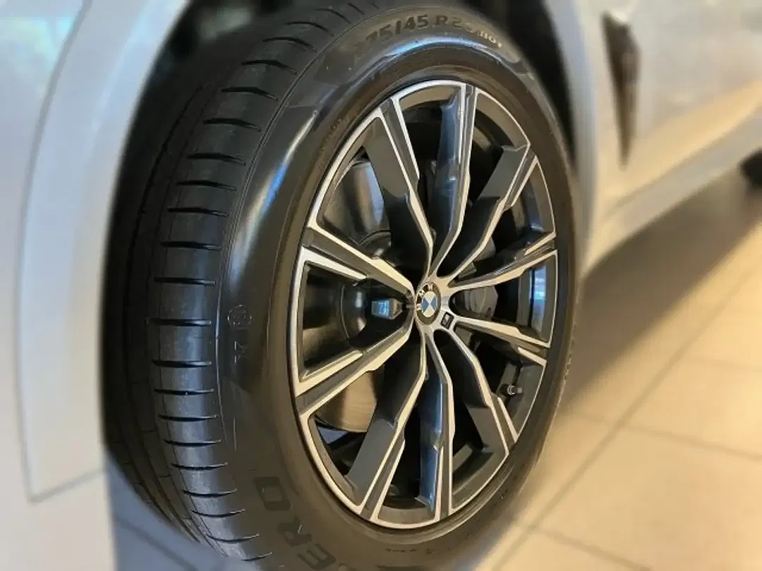 BMW X5 xDrive - Thumbnail 5