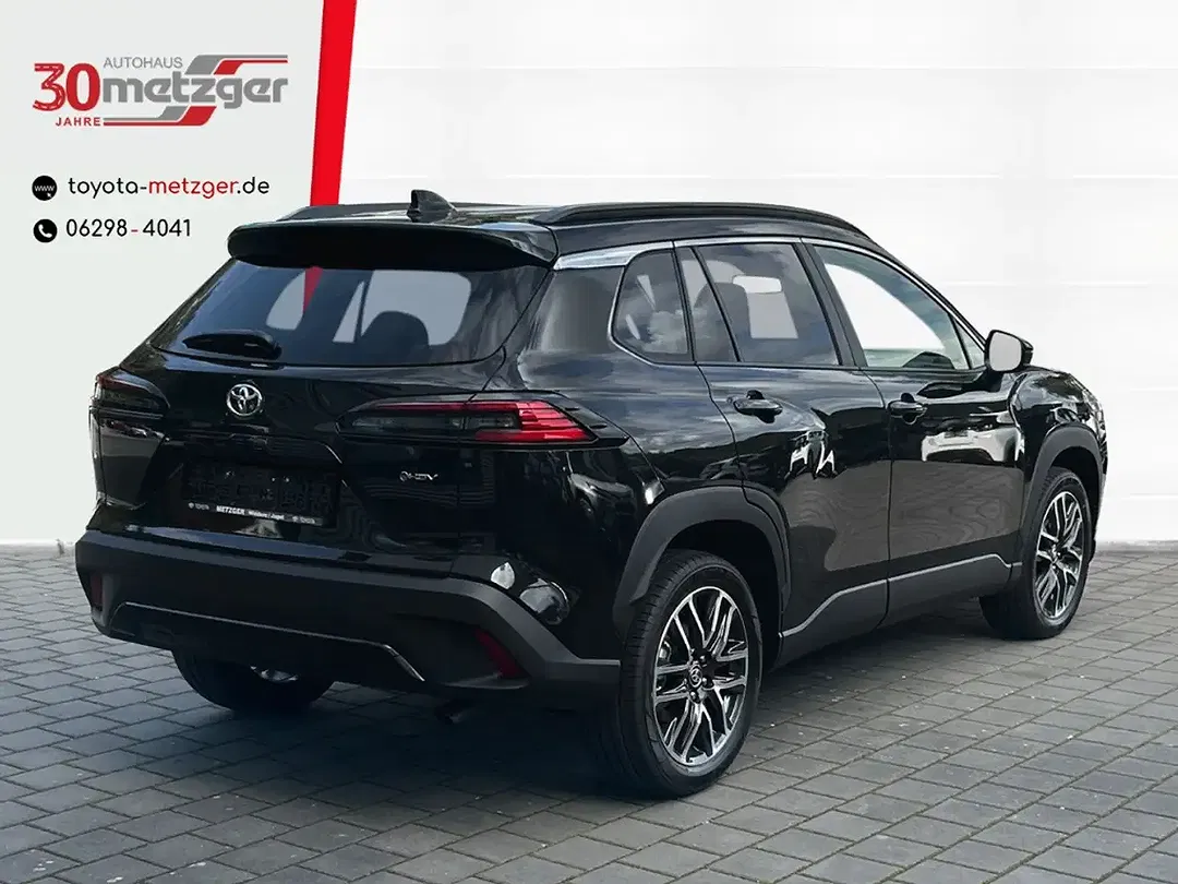 Toyota Corolla Cross Hybrid Teamplayer - Thumbnail 3