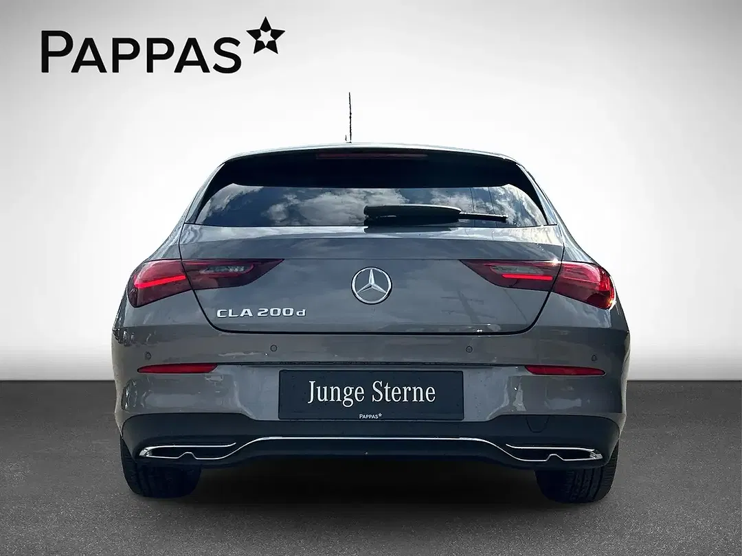 Mercedes-Benz CLA 200 - Thumbnail 4