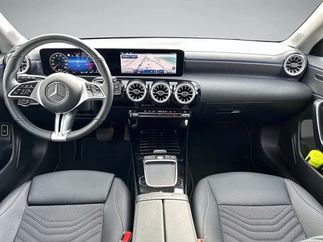 Mercedes-Benz CLA 200 - Thumbnail 7