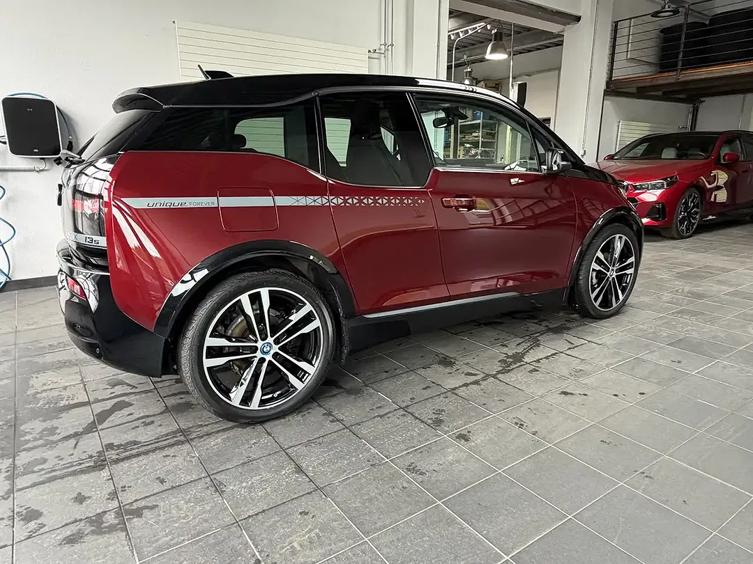 BMW i3 - Thumbnail 4