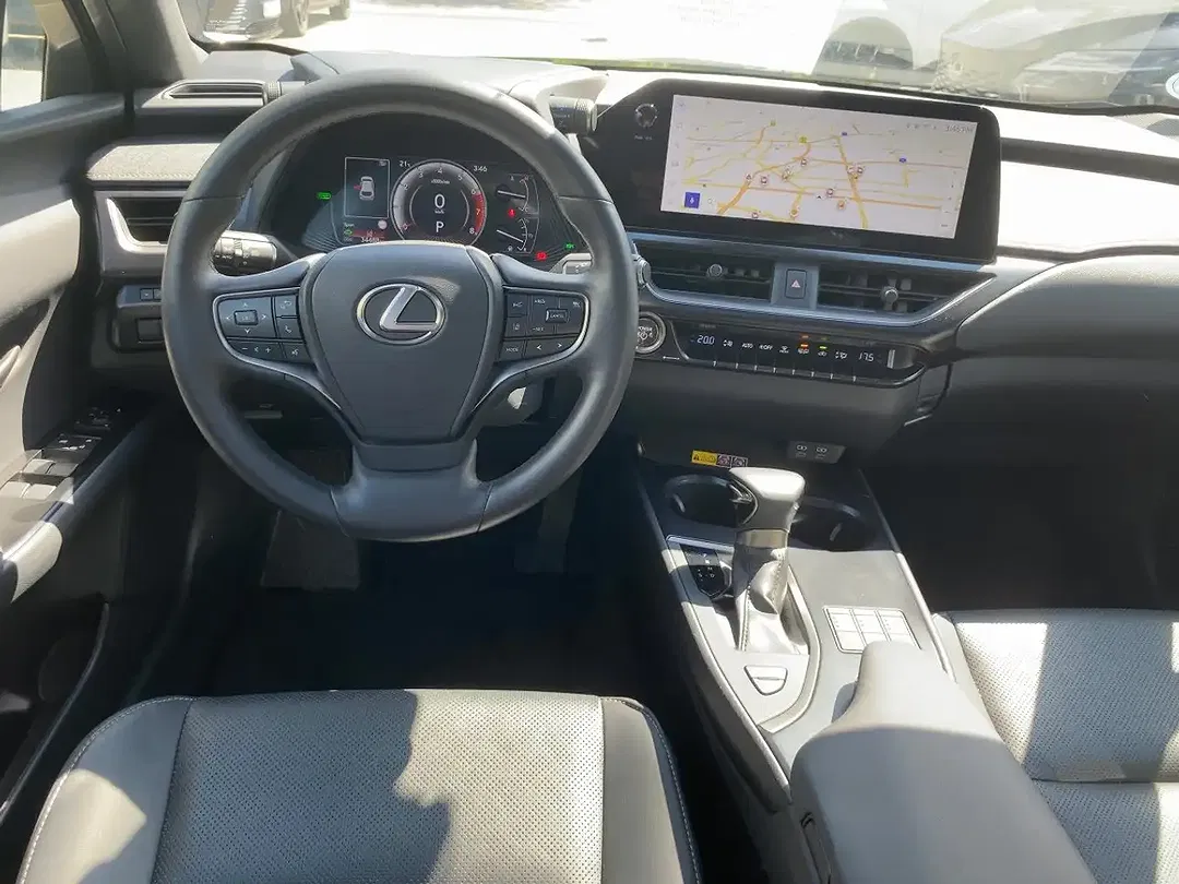 Lexus UX 250h Executive Line - Thumbnail 12