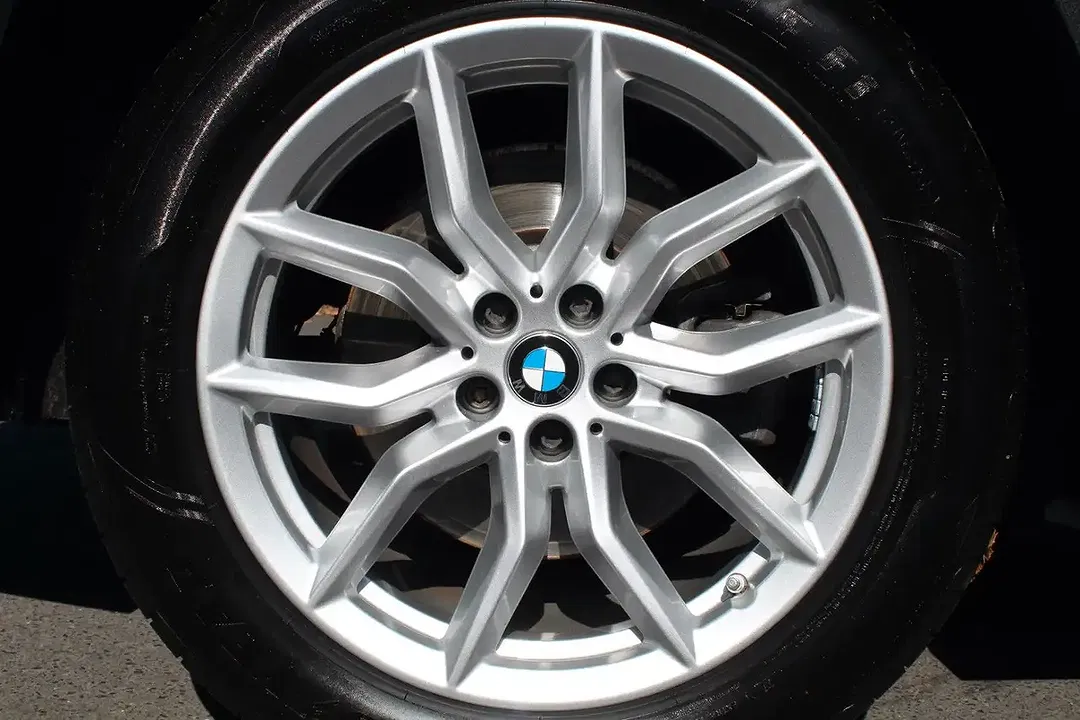 BMW X5 - Thumbnail 38