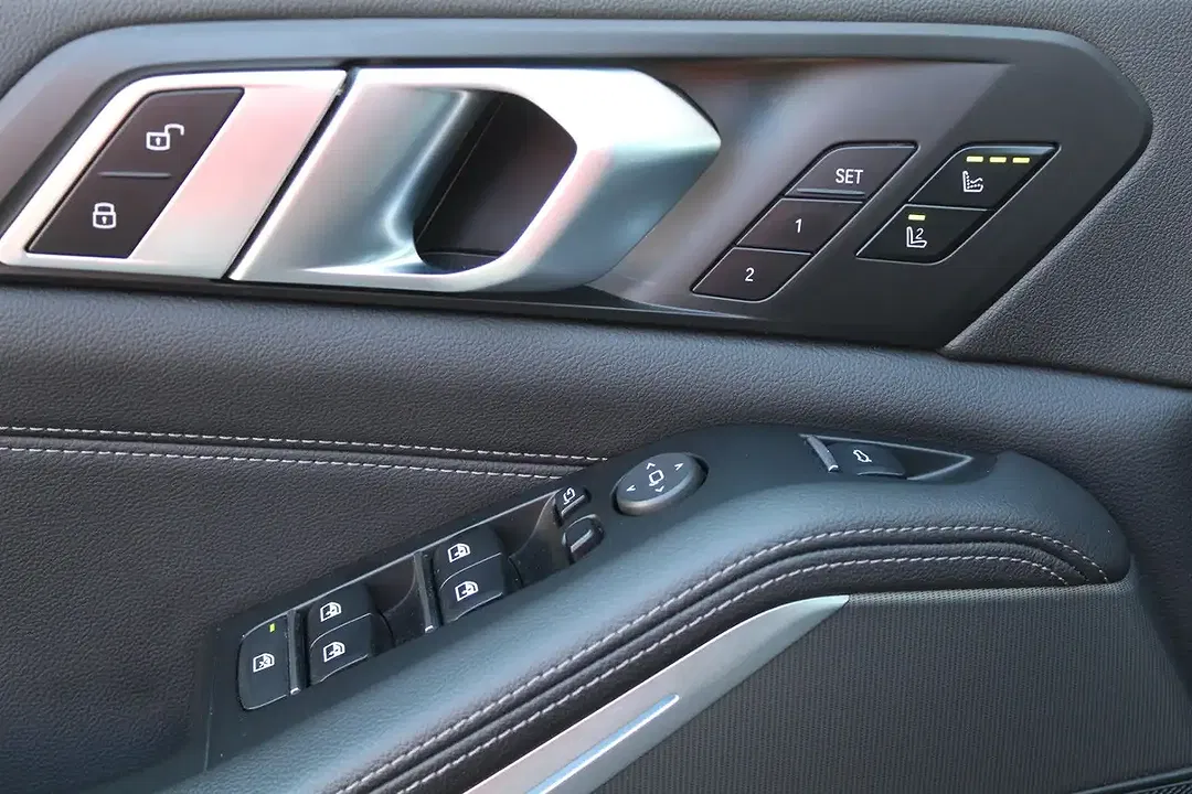 BMW X5 - Thumbnail 9