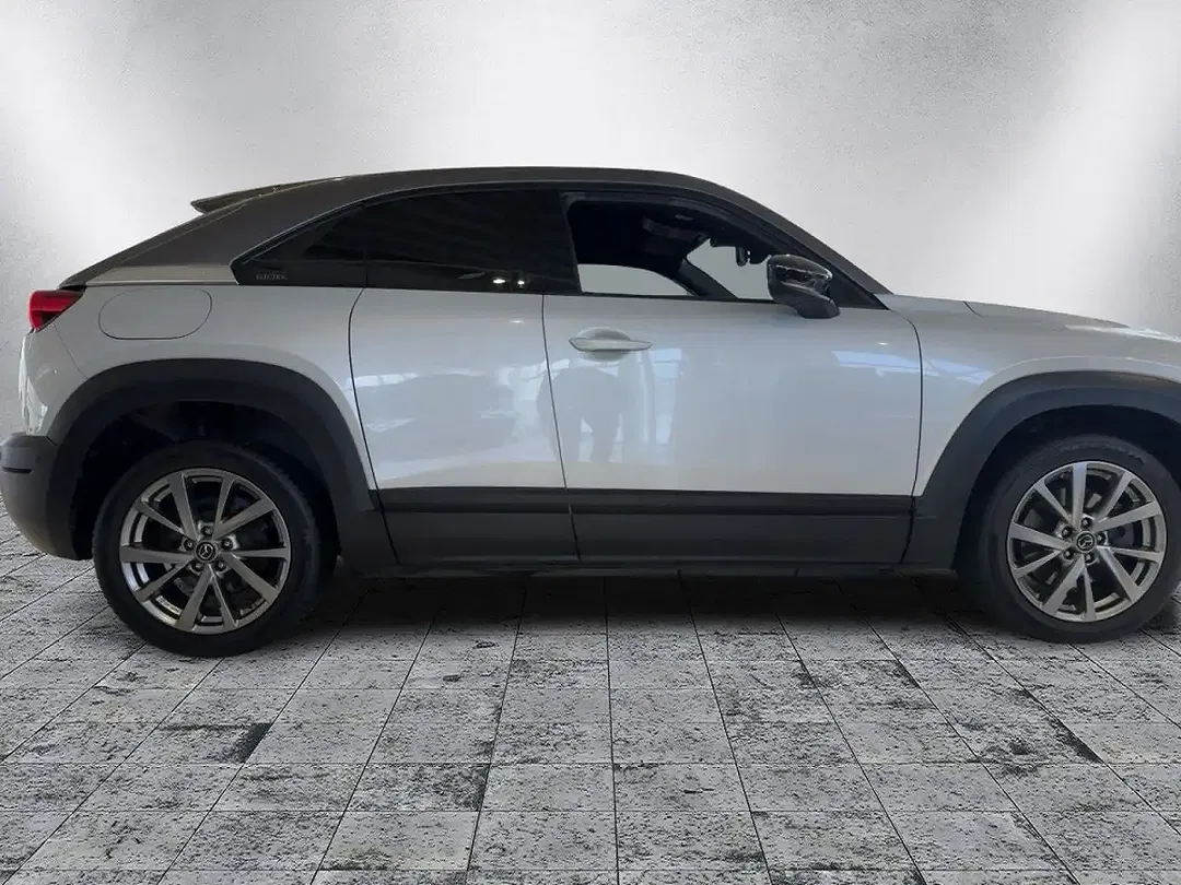 Mazda MX-30 - Thumbnail 6