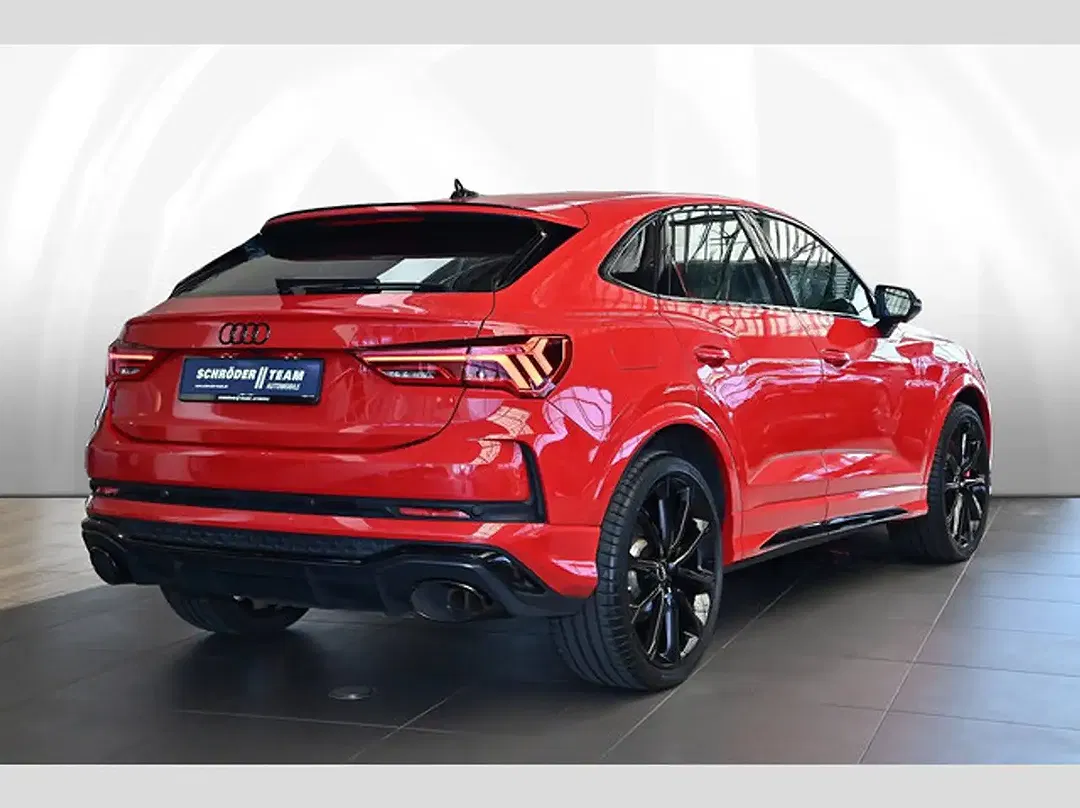 Audi RS Q3 S tronic Matrix LED Sportback - Thumbnail 3
