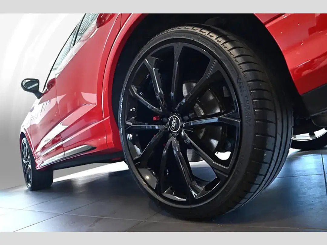 Audi RS Q3 S tronic Matrix LED Sportback - Thumbnail 5