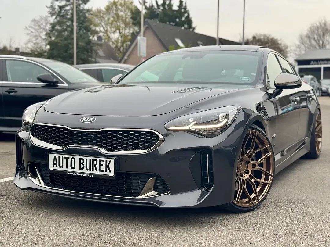 Kia Stinger GT-Line - foto 1