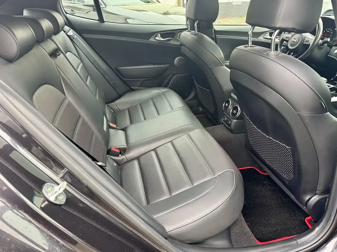 Kia Stinger GT-Line - Thumbnail 13