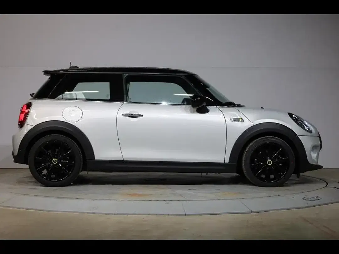 MINI Cooper SE - Thumbnail 3