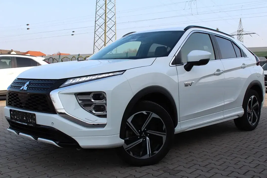Mitsubishi Eclipse Cross 2.4 - foto 1