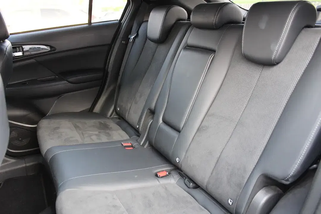 Mitsubishi Eclipse Cross 2.4 - Thumbnail 13
