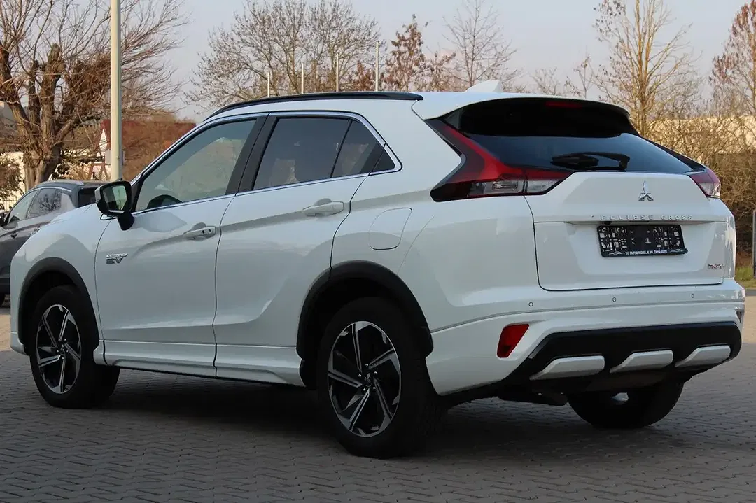 Mitsubishi Eclipse Cross 2.4 - Thumbnail 8